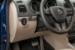 foto: Pueba-Skoda Yeti_1.2 TSI interior salpicadero 3 mandos [1280x768].jpg